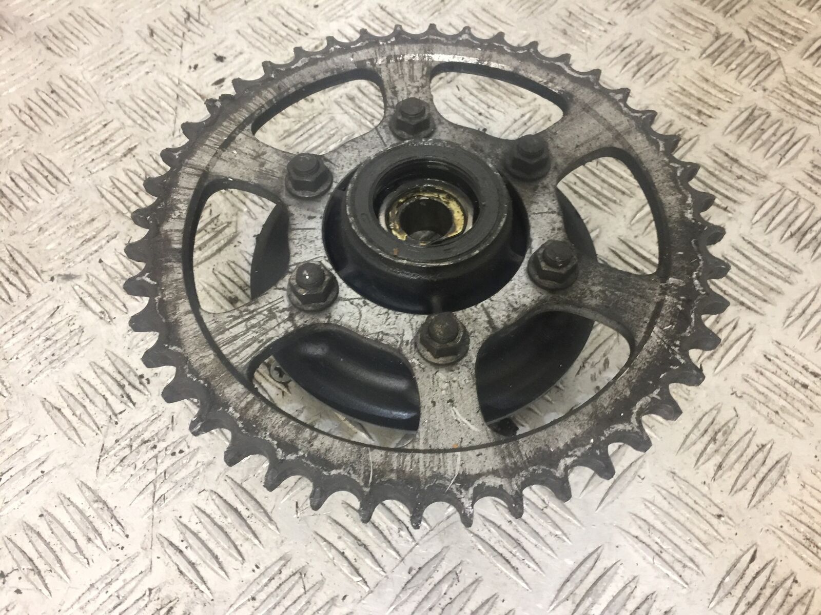 KAWASAKI ZZR1200 ZZR 1200 REAR SPROCKET CARRIER   2002-2005 (STOCK 678)