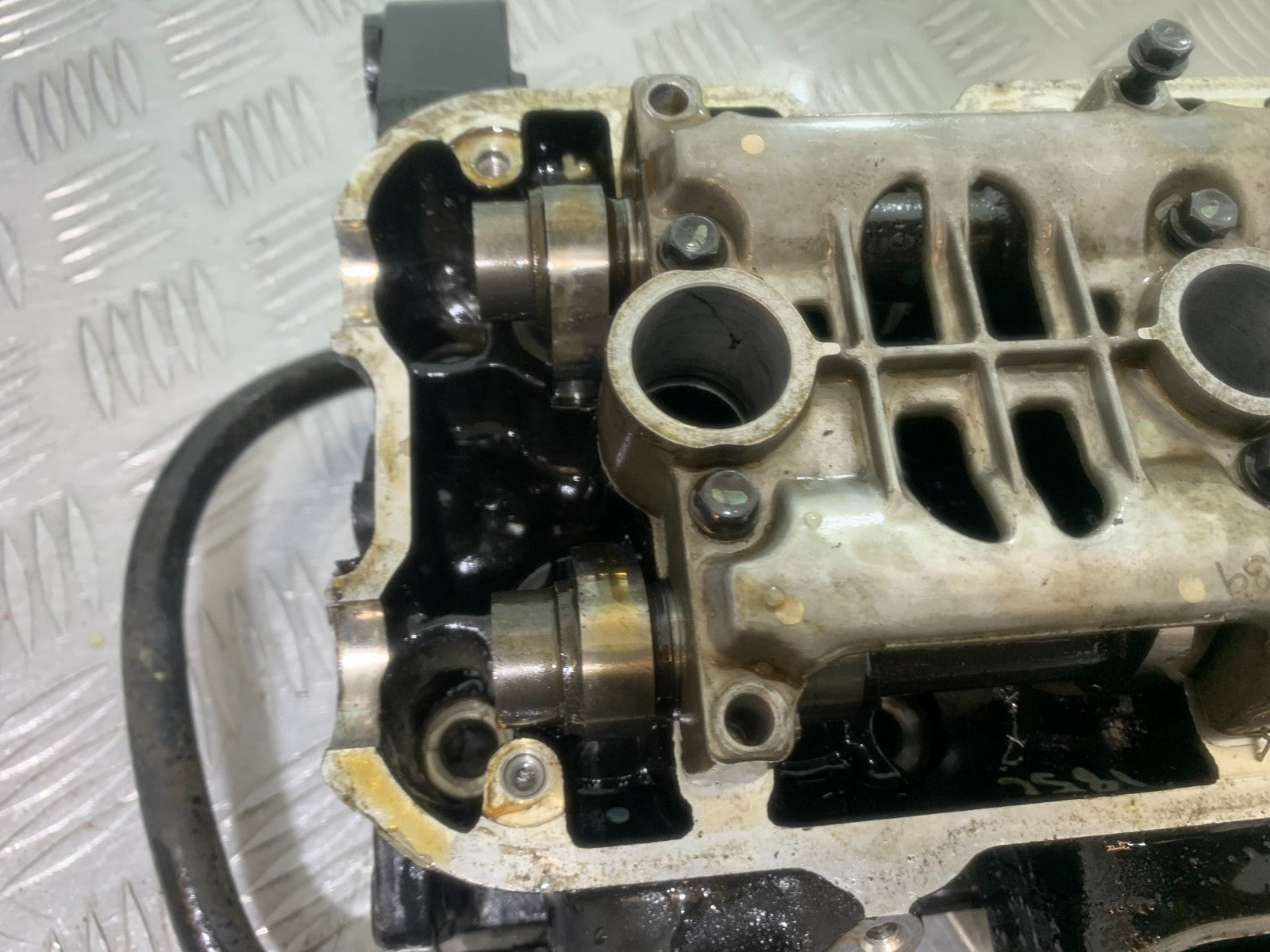 TRIUMPH 1050 SPRINT GT CYLINDER HEAD AND CAMSHAFTS   YEAR 2010-2016 (CMB1250)