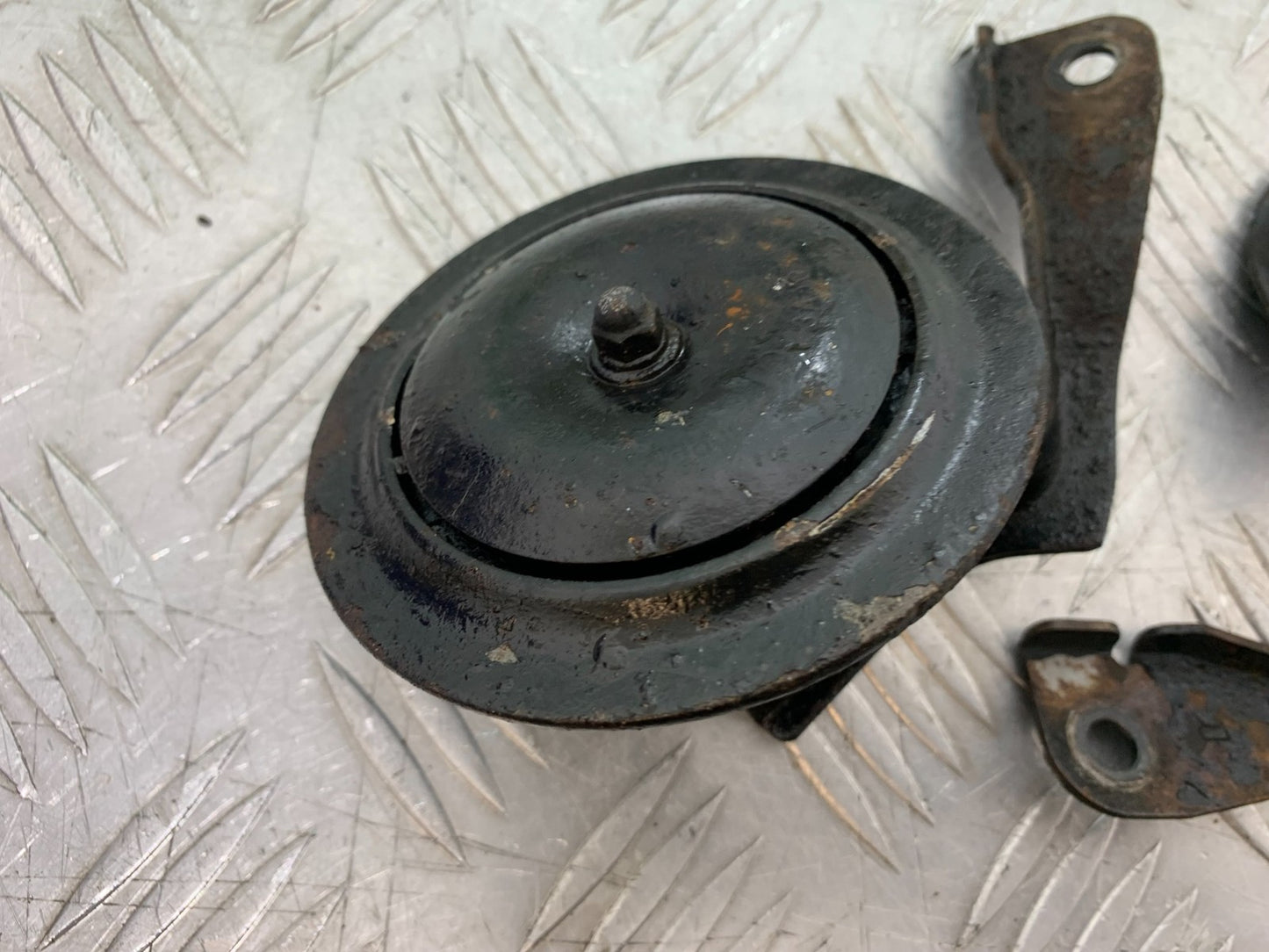 KAWASAKI ZZR1100 D HORNS  YEAR 1993-2001 (CMB1189)