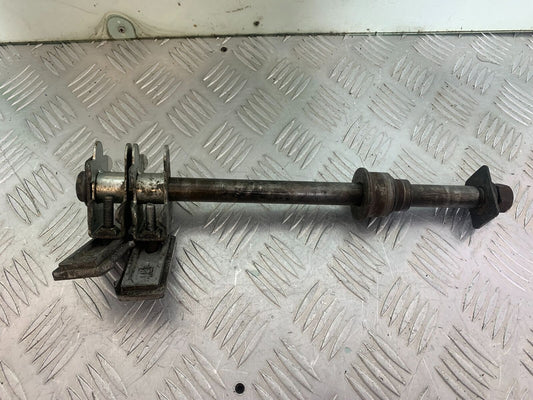 SUZUKI DL 650 V-STROM REAR WHEEL SPINDLE & ADJUSTERS  YEAR 2020 (CMB1117)