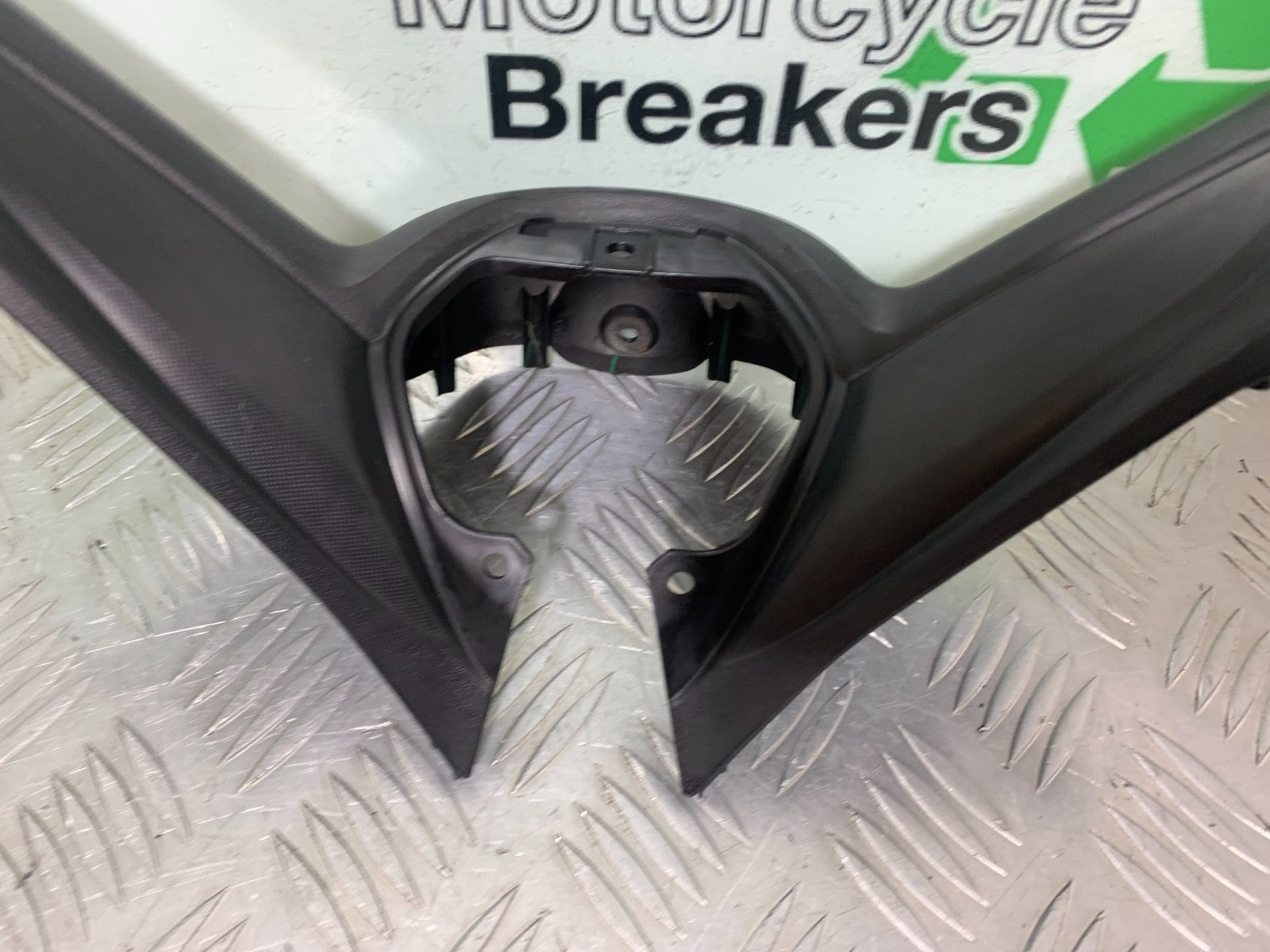 YAMAHA XMAX 300 HANDLEBAR COVER  YEAR 2017-2020 (CMB1218)