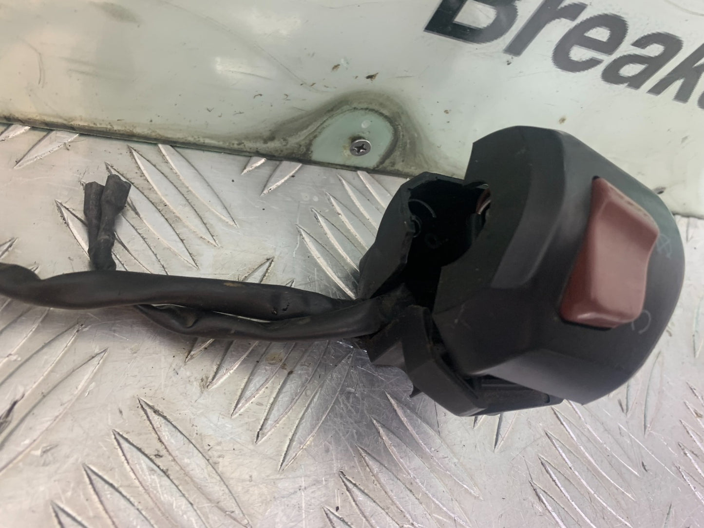 ROYAL ENFIELD HIMALAYAN 411 RIGHT SWITCH GEAR  YEAR 2018-2023 (CMB1322)