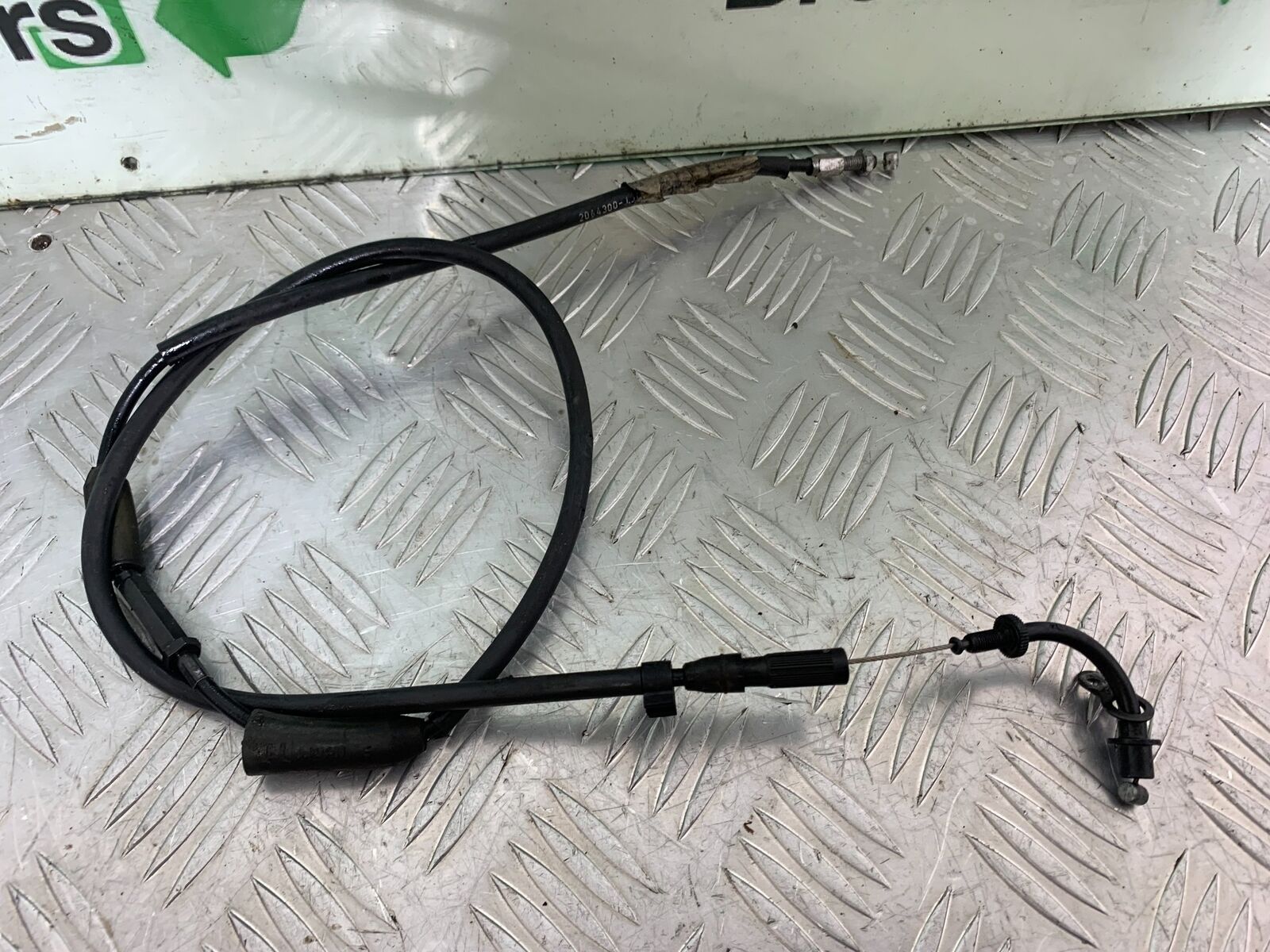 TRIUMPH THUNDERBIRD 1600 THROTTLE CABLE  YEAR 2011 (CMB1107)