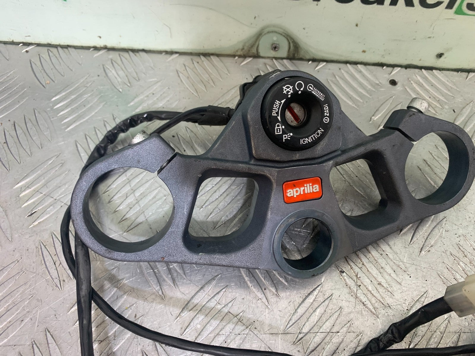APRILIA RSV1000 R FACTORY ECU LOCKS KEYS  2004-09 (CMB1203)