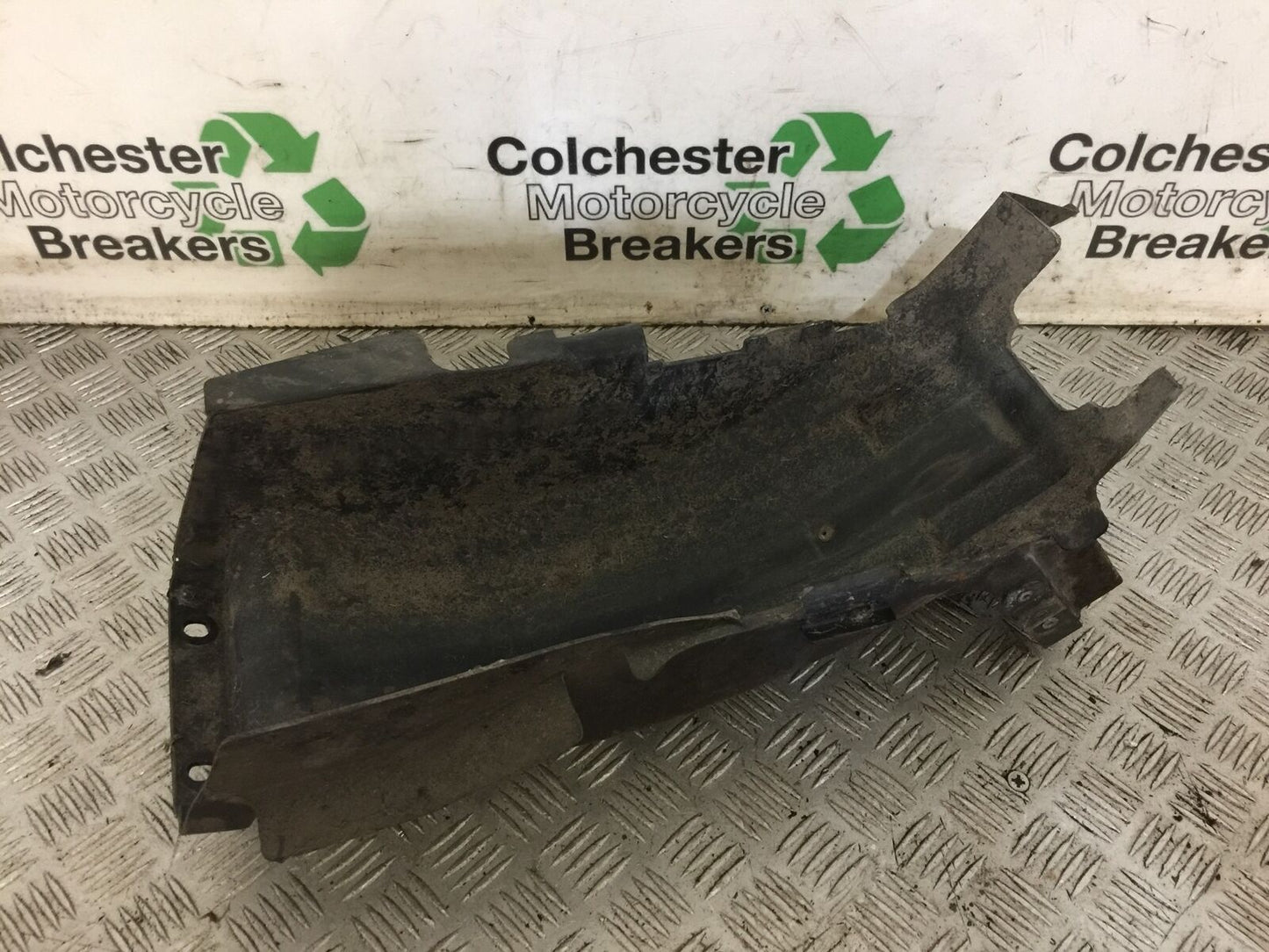 HONDA CB1 CB-1 CB 1 400 REAR MUDGUARD  YEAR 1989-1990 (STOCK 739)