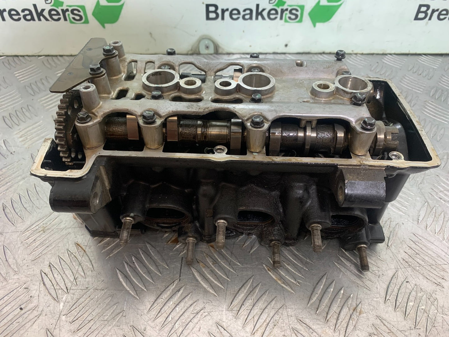 TRIUMPH 675 STREET TRIPLE CYLINDER HEAD AND CAMS   2013-2016 (CMB1186)