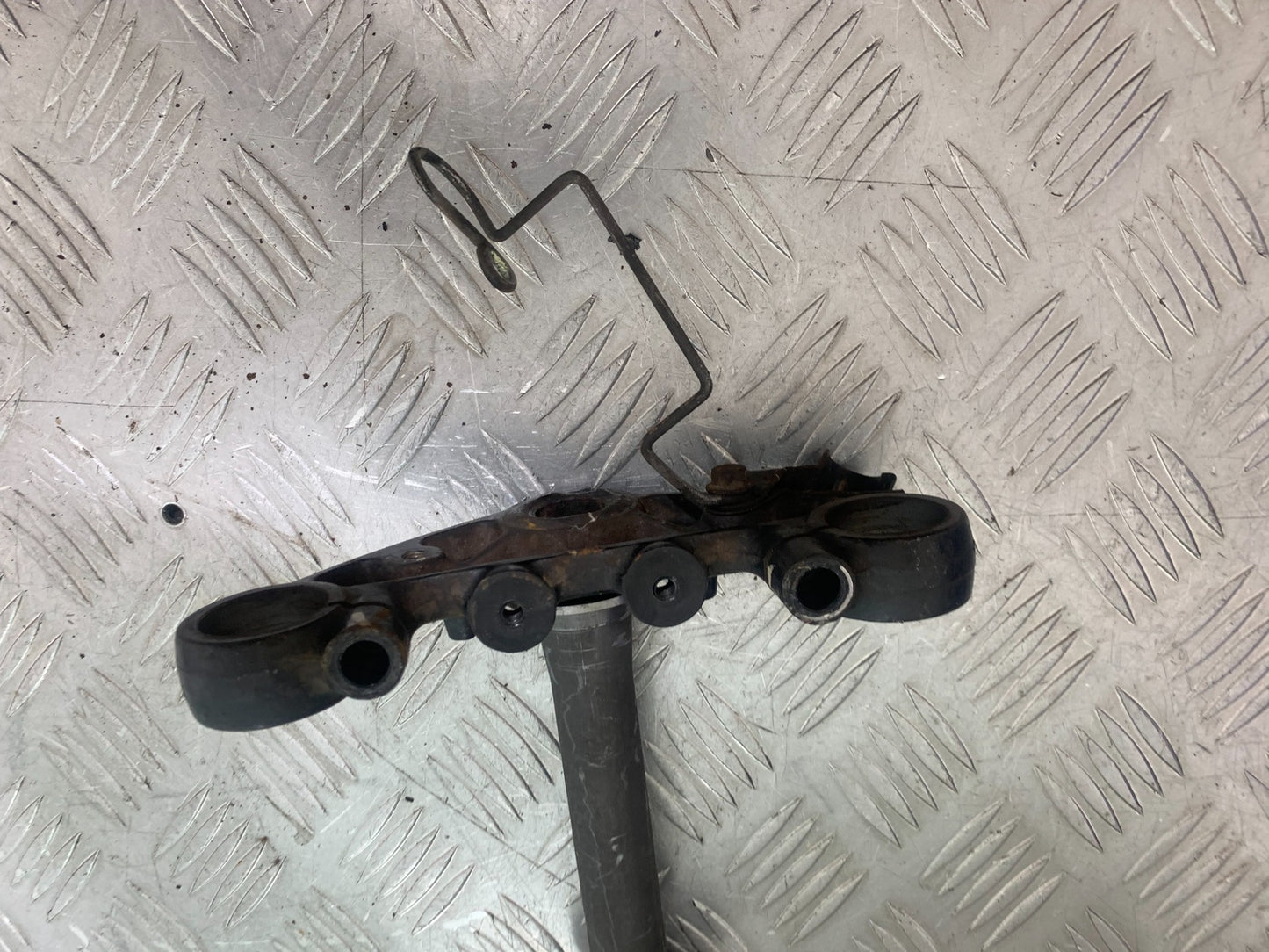 YAMAHA YBR125 YBR 125 BOTTOM YOKE  YEAR 2010-2017 (CMB1163)