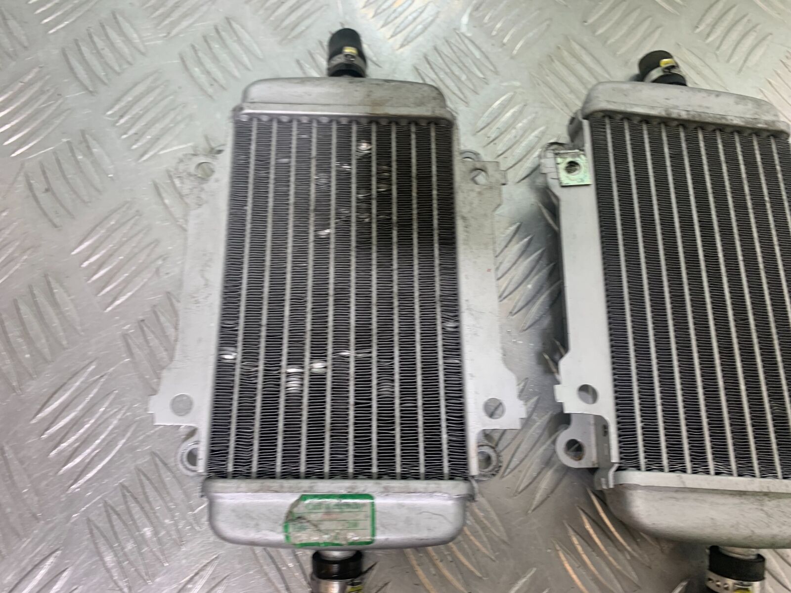 PIAGGIO VESPA GTS 300 RADIATORS YEAR 2010 (CMB1062)