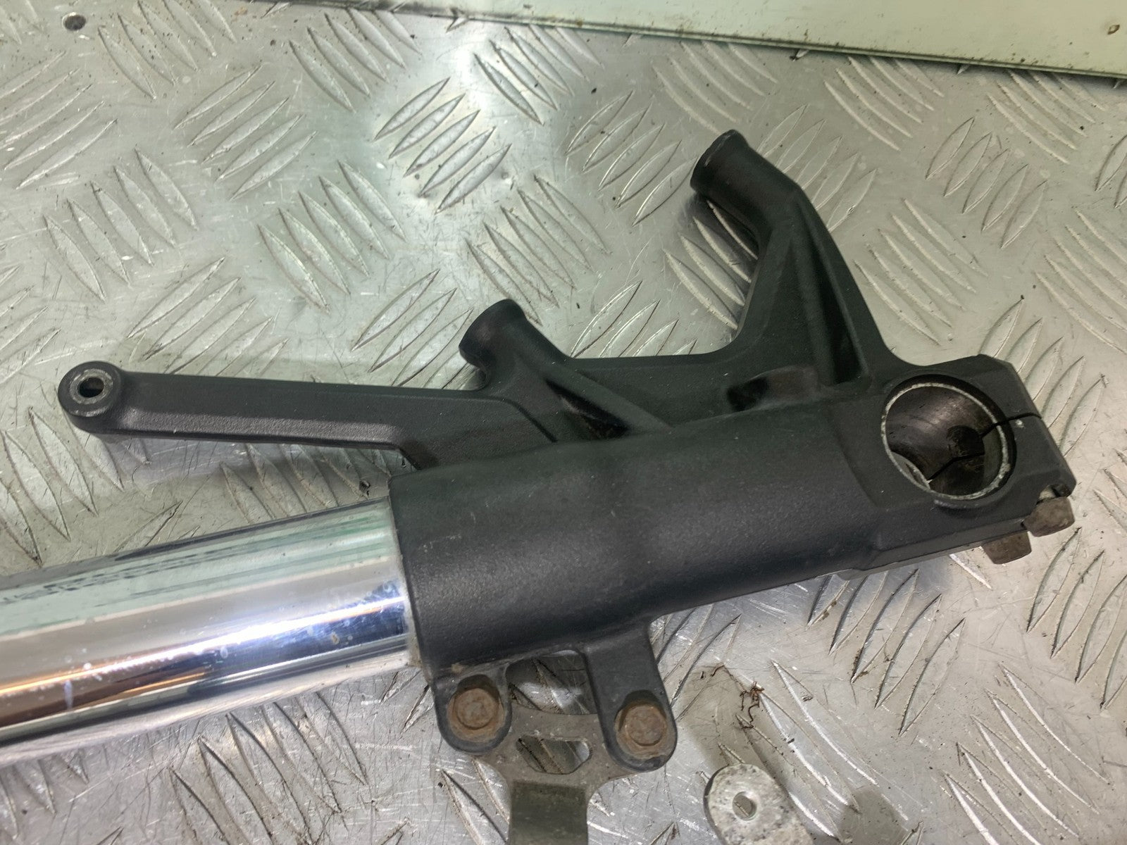 KAWASAKI GTR1400 GTR 1400 FORKS   YEAR 2007-2009 (CMB1174)