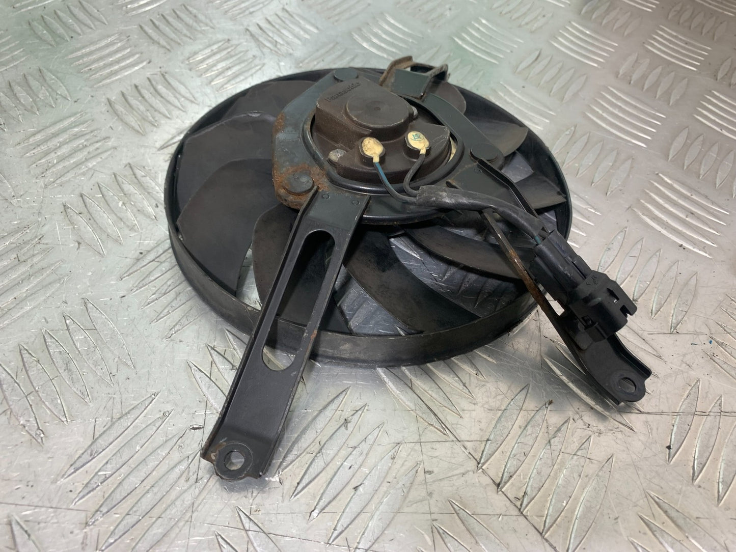 HONDA CBR1000 rr FIREBLADE RADIATOR FAN 2012-2016 (CMB1280)