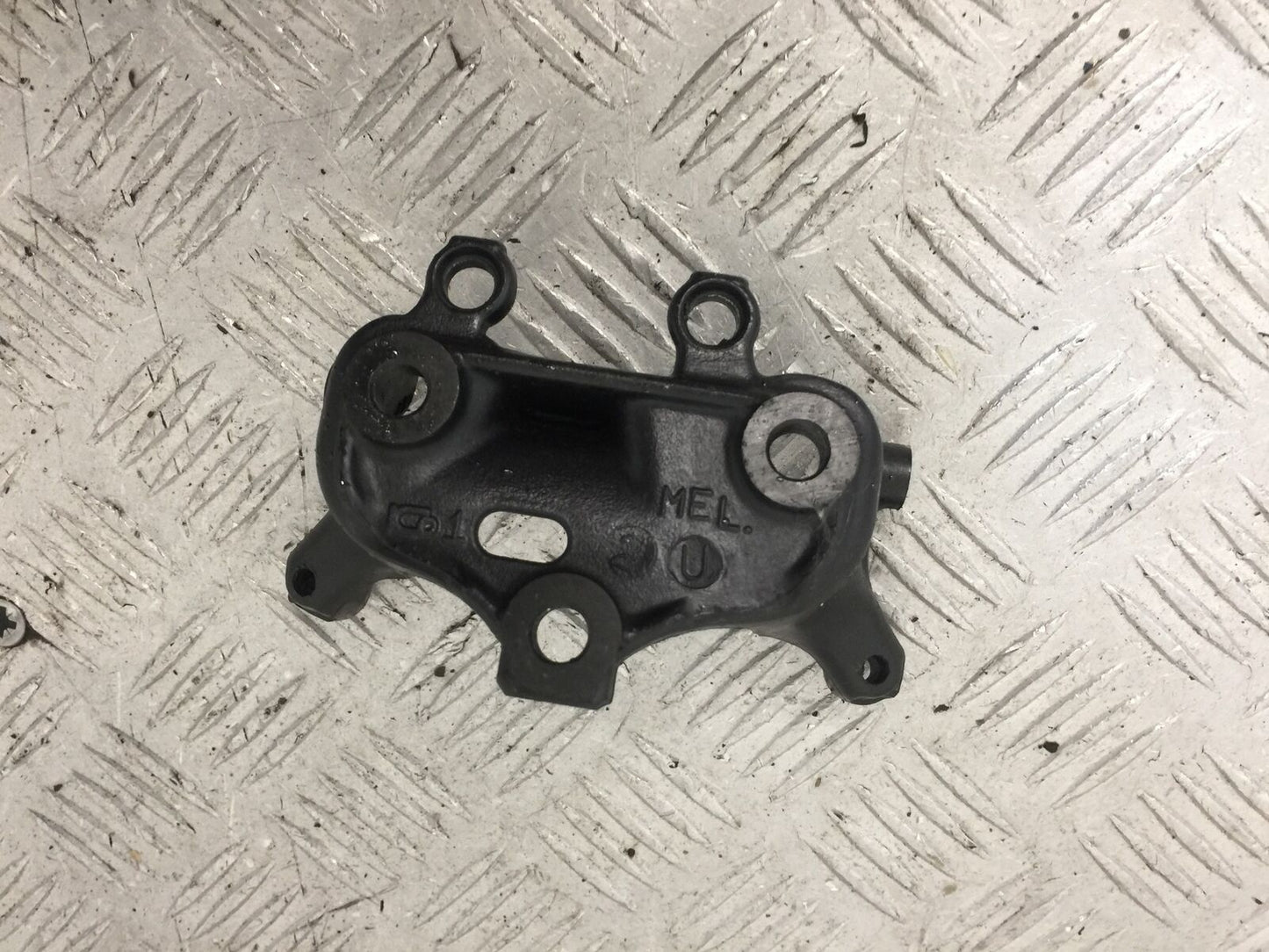 HONDA CBR1000 rr FIREBLADE STEERING DAMPER BRACKET  YEAR 2004  (STOCK 853)