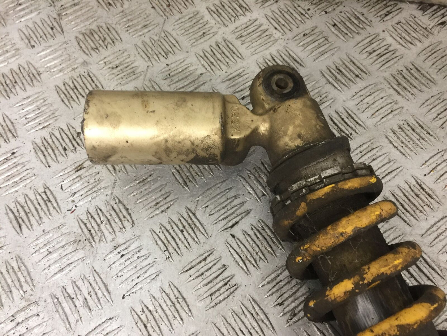KAWASAKI ZX9R ZX9 E1 REAR SHOCK  YEAR 2000 (STOCK 795)
