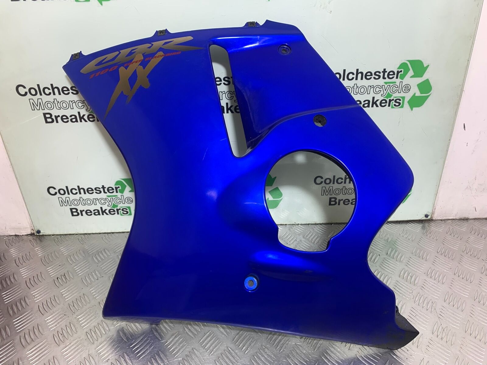 HONDA CBR1100 BLACKBIRD LEFT FAIRING PANEL  YEAR 1999-2005 (CMB1103)
