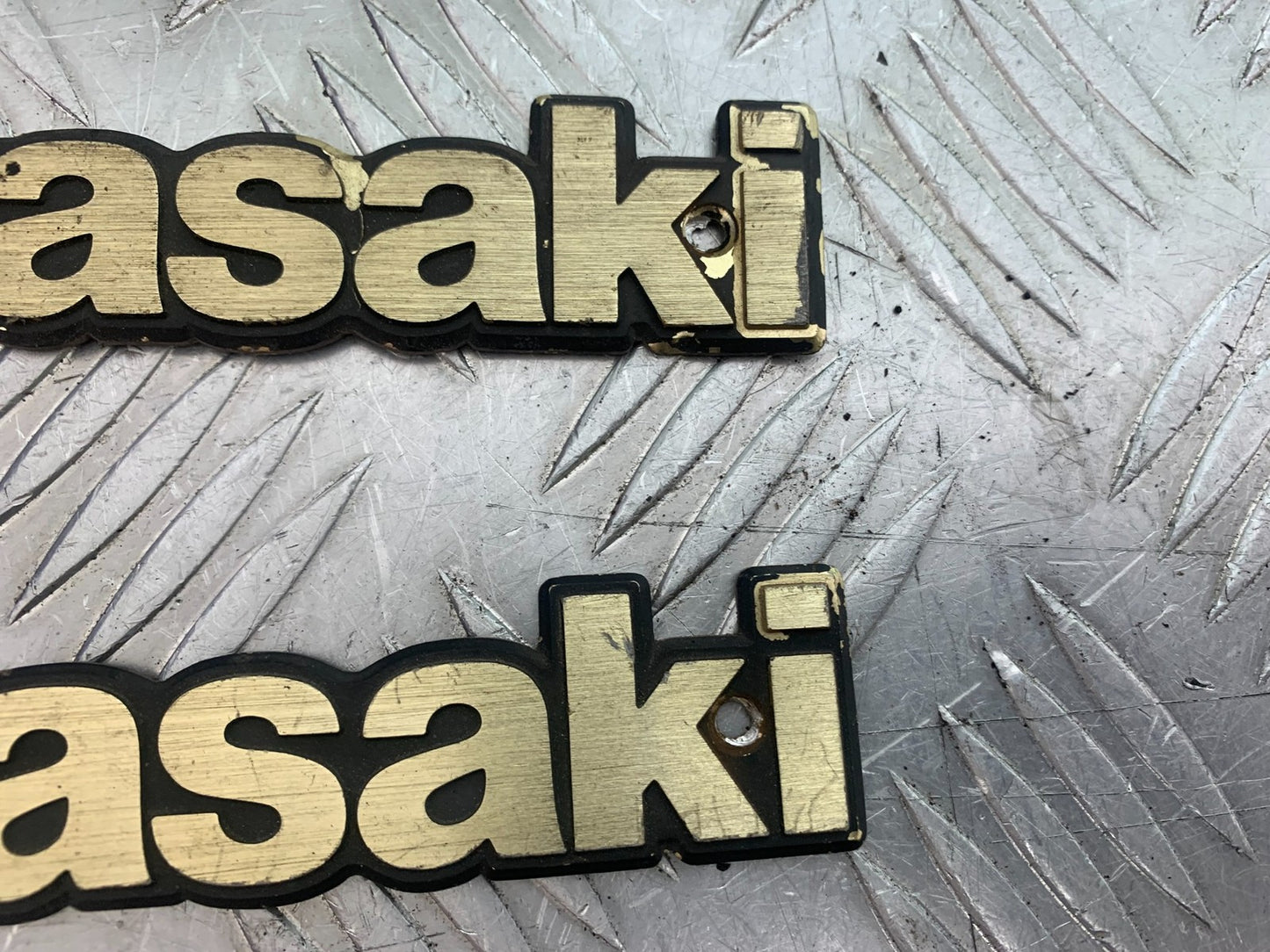 KAWASAKI GT550 GT 550 TANK BADGES   YEAR 1989-1994