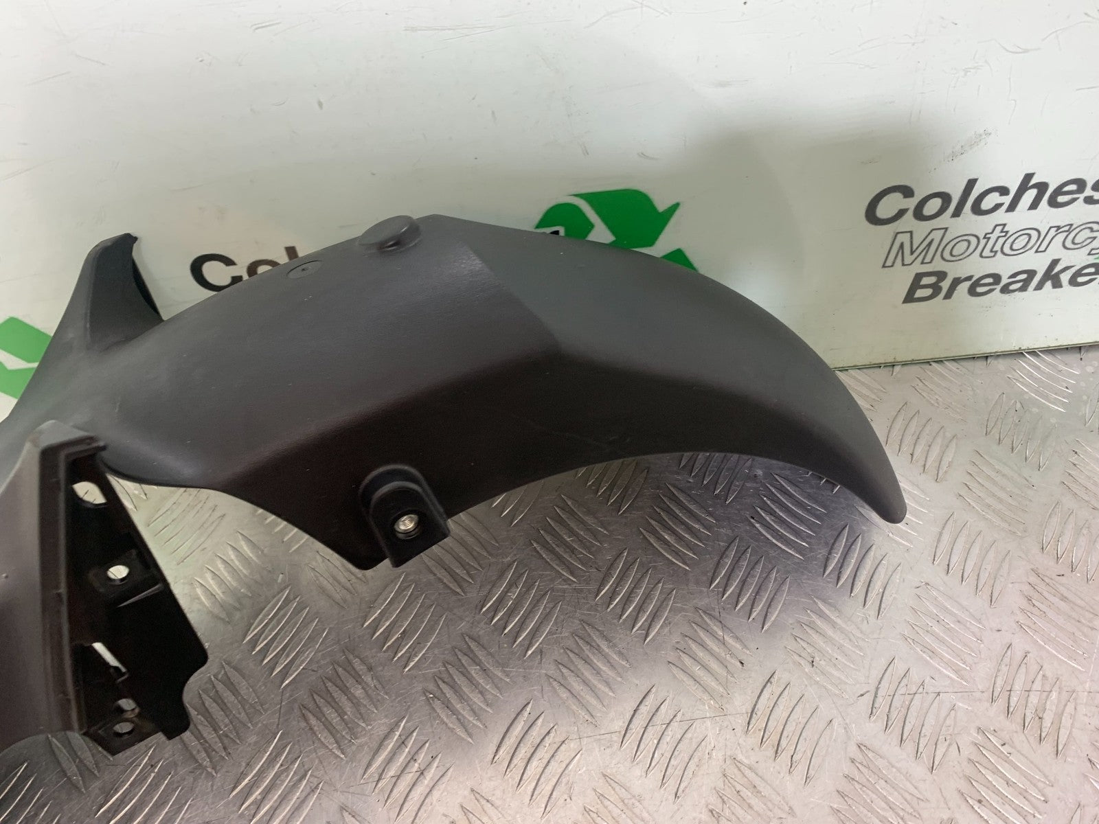 YAMAHA XMAX 300 FRONT MUDGUARD   YEAR 2017-2020 (CMB1218)