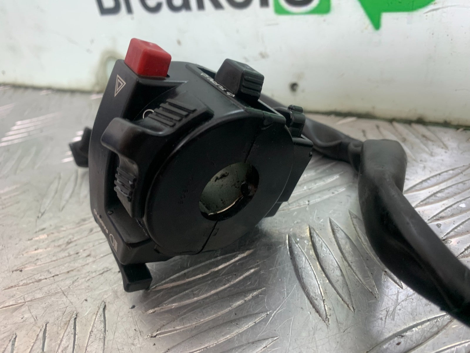 HONDA CBR1000 RR CBR 1000RR FIREBLADE LEFT SWITCH GEAR 2008-2011 (CMB1179)