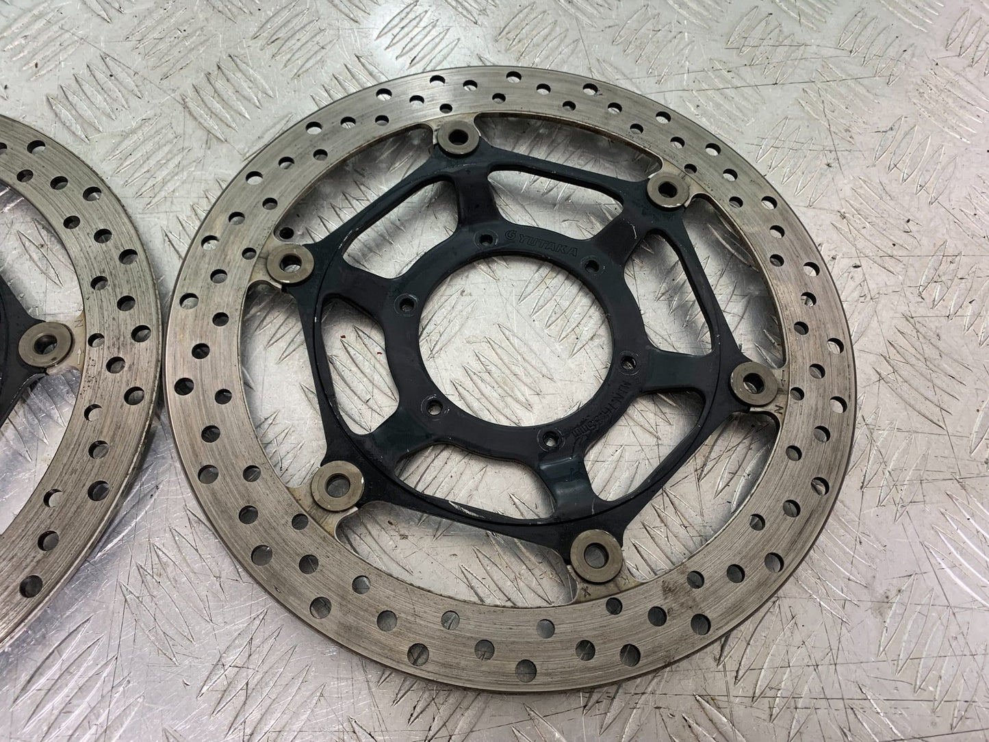 HONDA CBR1000 rr FIREBLADE FRONT BRAKE DISCS   2008-2011 (CMB1253)