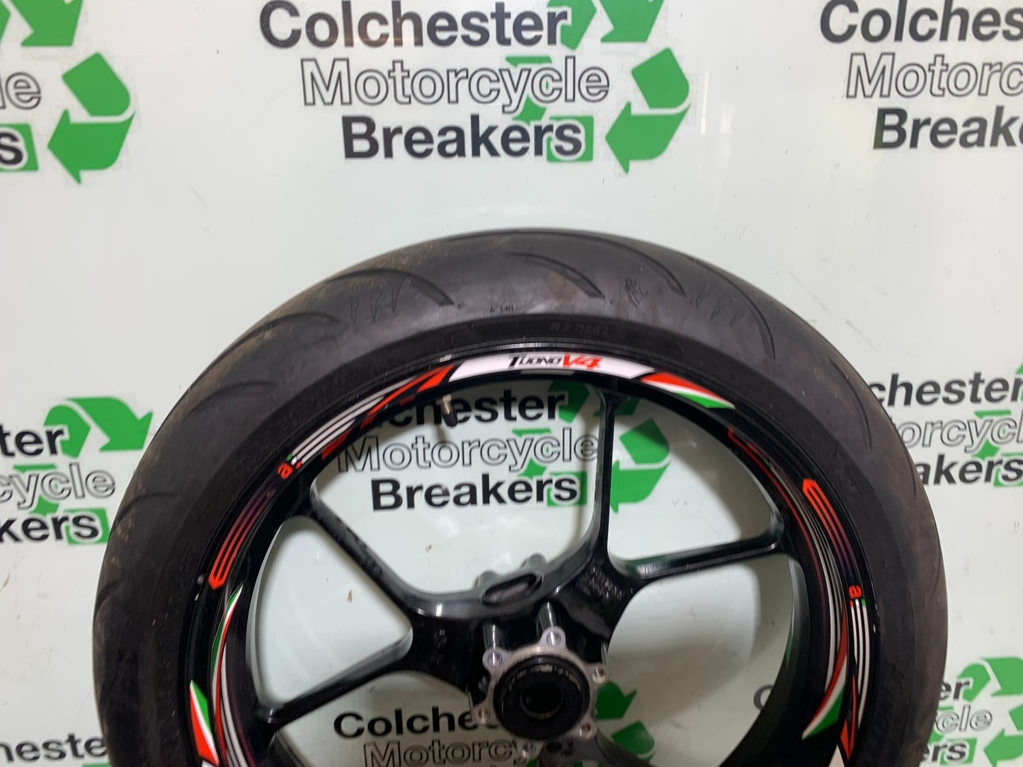 APRILIA TUONO 1000 V4R FRONT WHEEL YEAR 2011-13  (CMB1316)