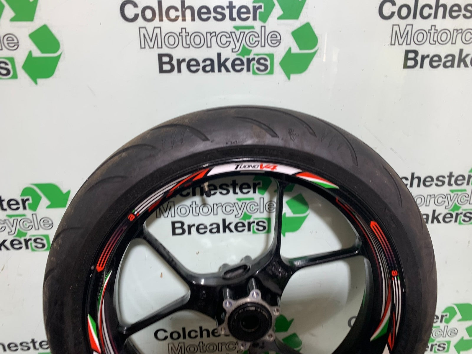 APRILIA TUONO 1000 V4R FRONT WHEEL YEAR 2011-13  (CMB1316)