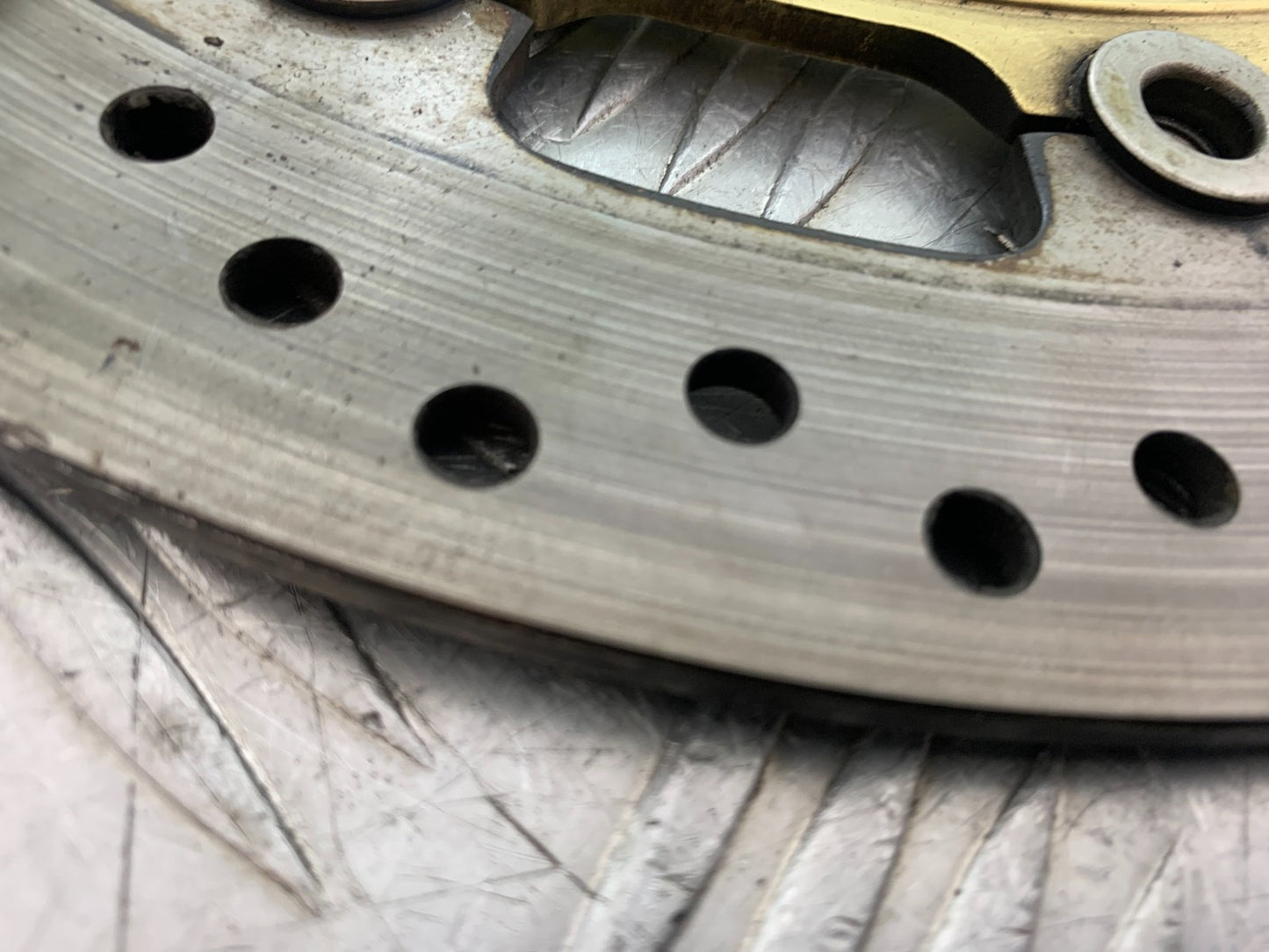 TRIUMPH SPEED TRIPLE R 1050 FRONT BRAKE DISCS  2009 (CMB1183)