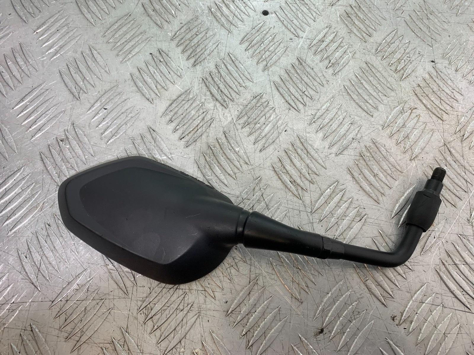 TRIUMPH TRIDENT 660 LEFT MIRROR  YEAR 2021-2024 (CMB1295)