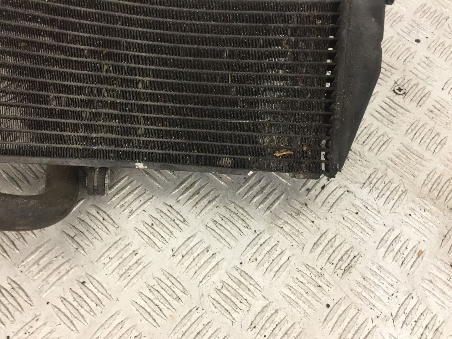 YAMAHA YZF R1 5VY RADIATOR   YEAR 2004-2006 (STOCK 748)