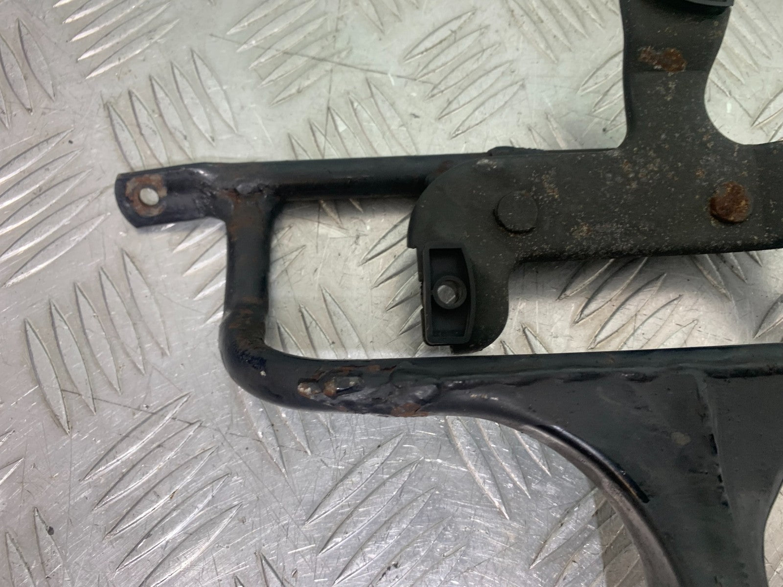 KAWASAKI ZX6R ZX6 F FAIRING BRACKET  YEAR 1995-1997 (CMB1169)
