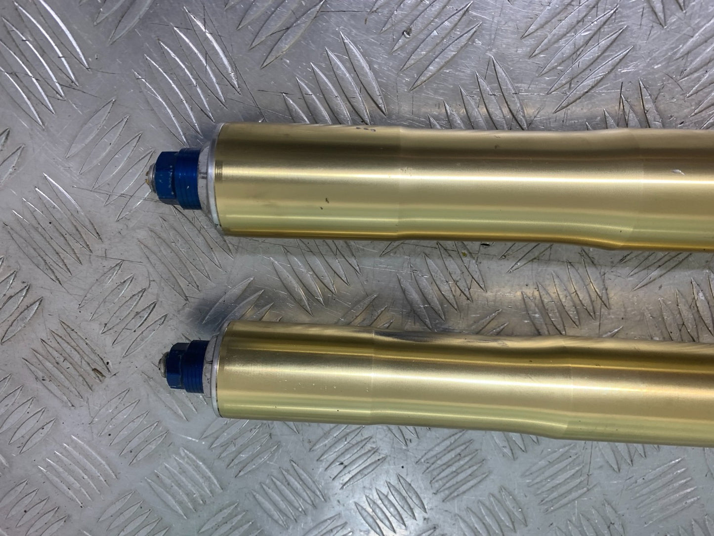 TRIUMPH 1050 SPEED TRIPLE FORKS YEAR 2005-2007 (CMB1322)