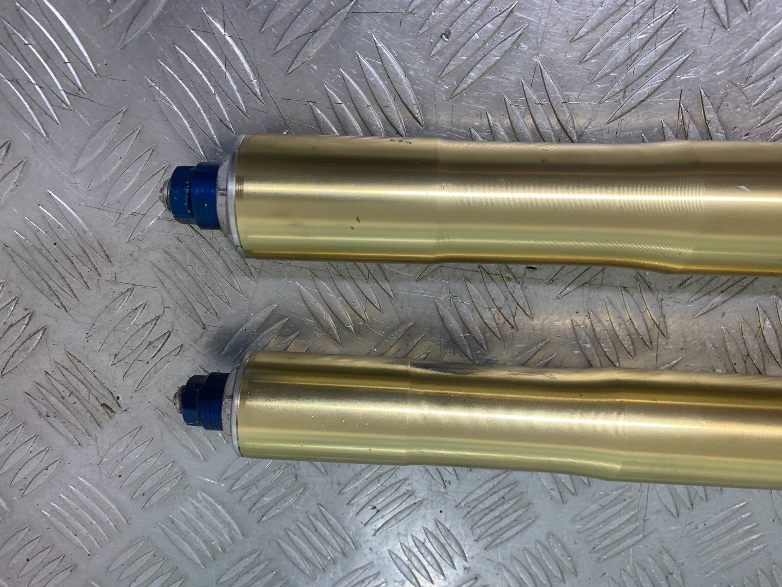 TRIUMPH 1050 SPEED TRIPLE FORKS YEAR 2005-2007 (CMB1322)