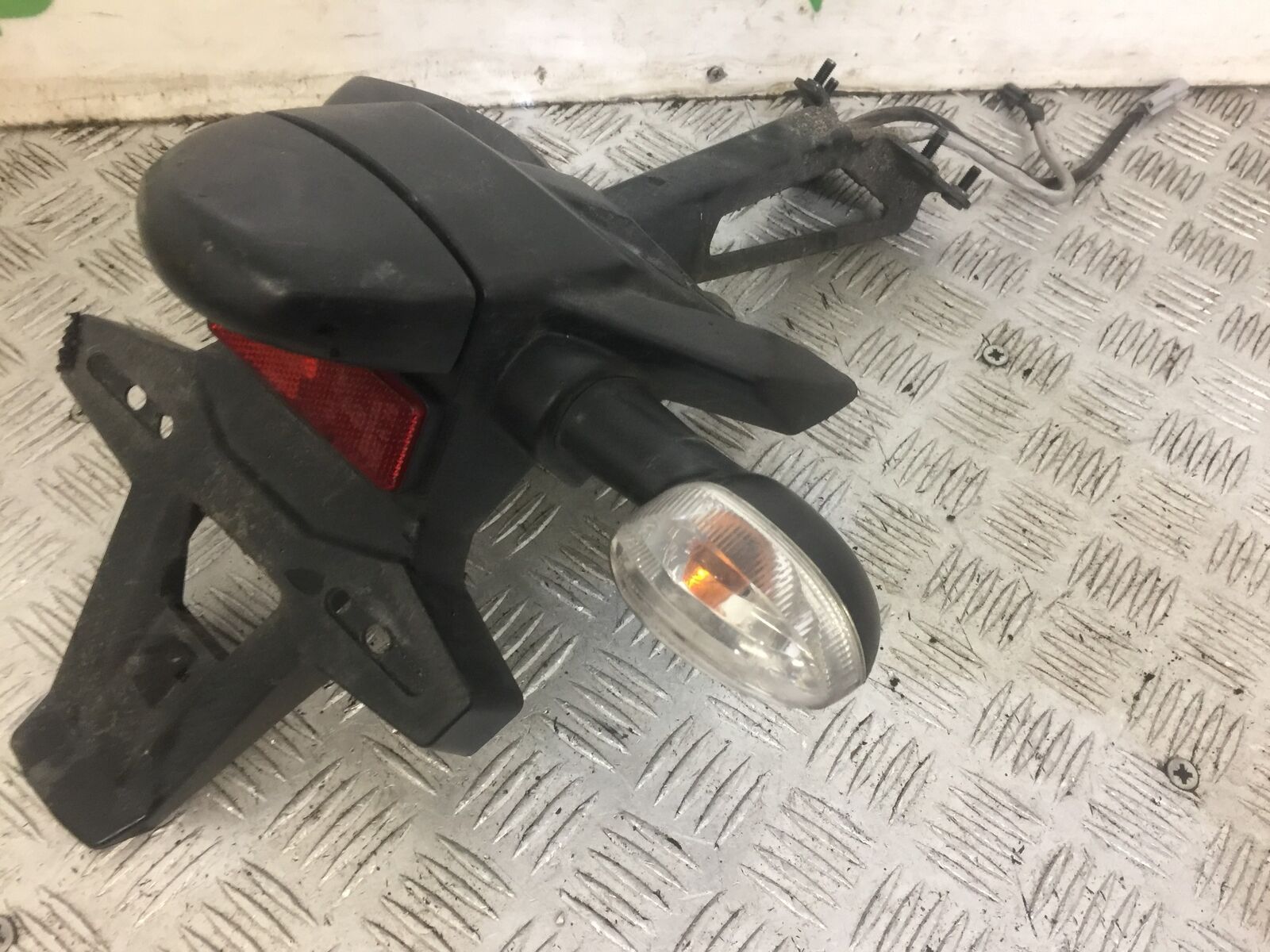YAMAHA MT09 MT-09 TRACER REAR MUDGUARD   YEAR 2017 (STOCK 663)