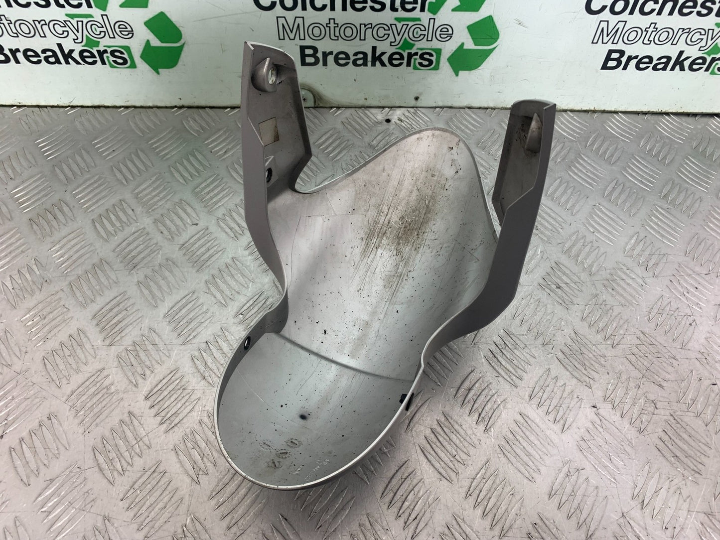 TRIUMPH 675 STREET TRIPLE RX FRONT MUDGUARD 2015-2017 (CMB1299)