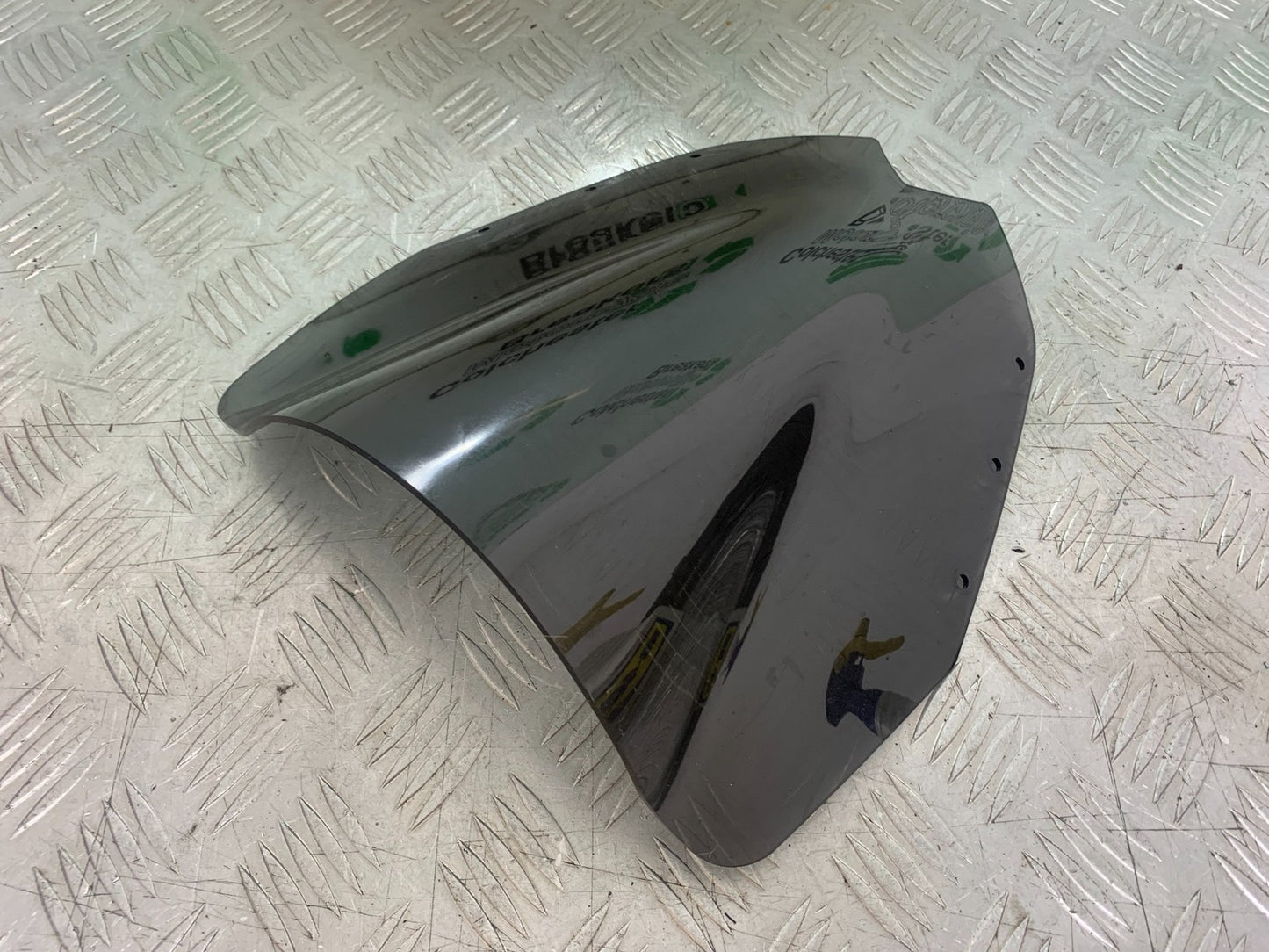 YAMAHA XJ6 XJ6-S SCREEN   YEAR 2009-2015  (CMB1212)