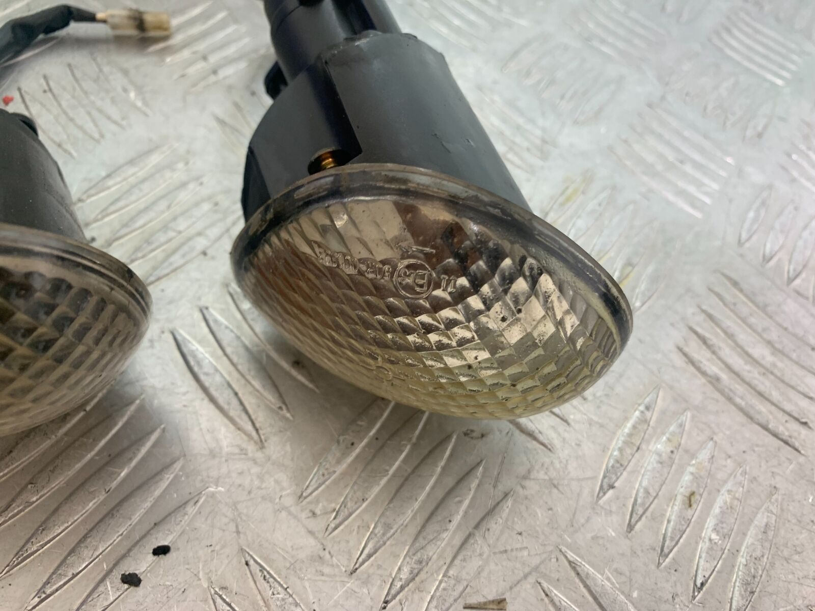 TRIUMPH 955i SPRINT ST FRONT INDICATORS YEAR 1999-2004 (CMB1124)