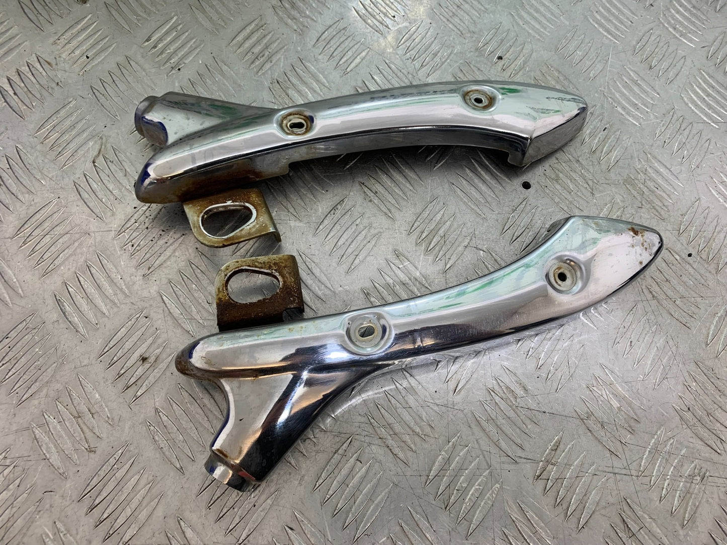 YAMAHA YBR125 CUSTOM CHROME FRAME COVERS  YEAR 2008-2016 (CMB1192)