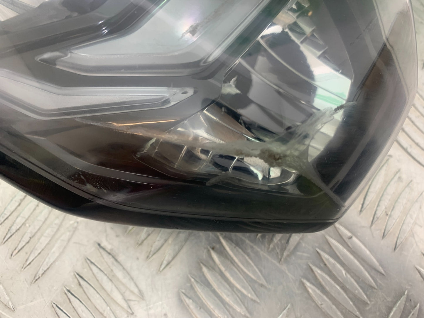 BMW M1000 R HEADLIGHT   YEAR 2023-2024 (CMB1140)
