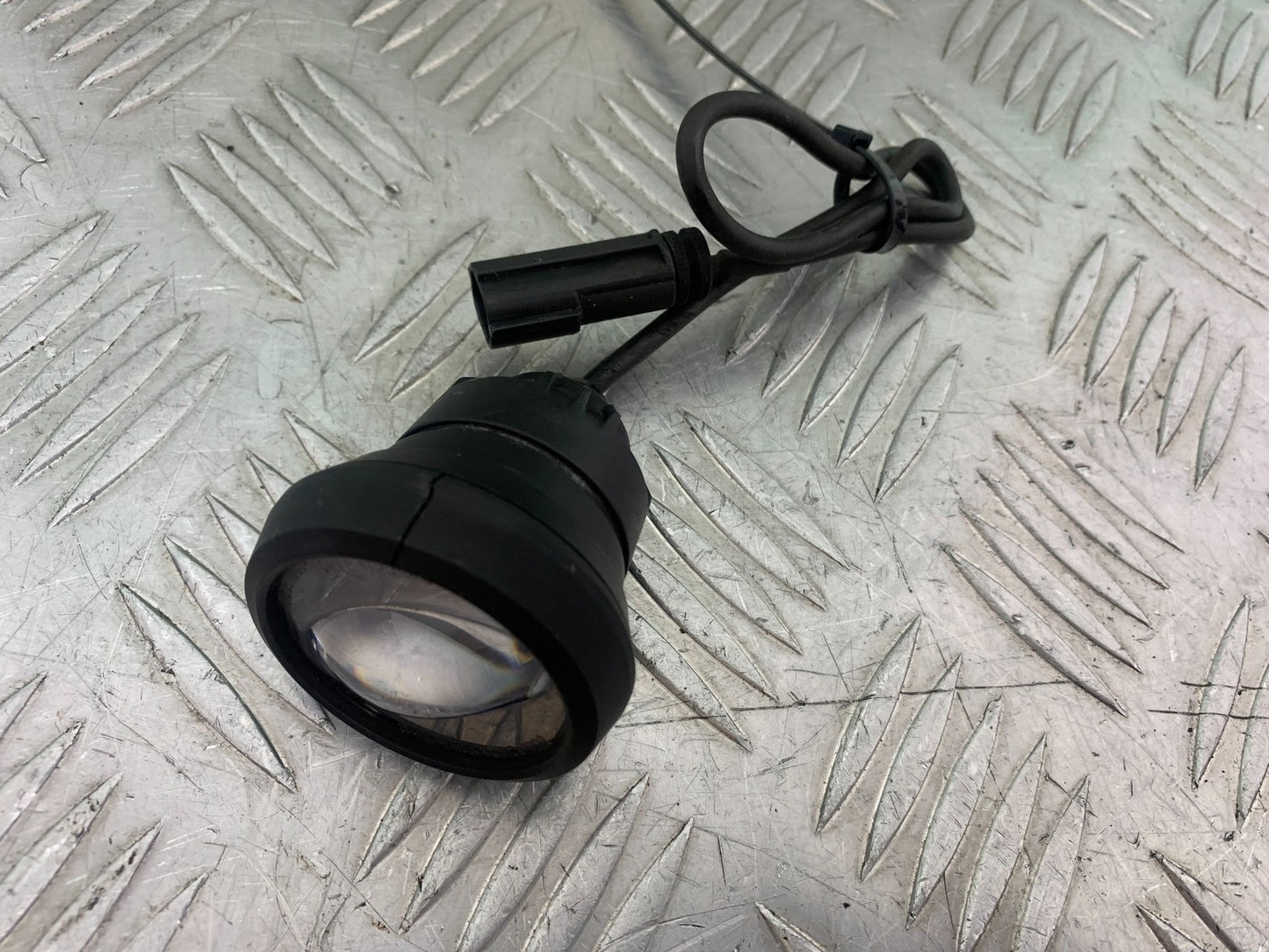 TRIUMPH TIGER 800 XRT RIGHT FOG LIGHT   2018-2020 (CMB1193)