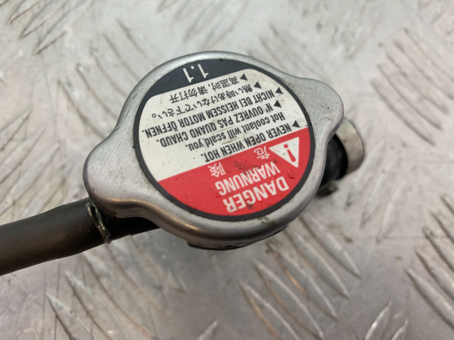 HONDA CBR1000 rr FIREBLADE RADIATOR CAP  2008-2011 (CMB1253)
