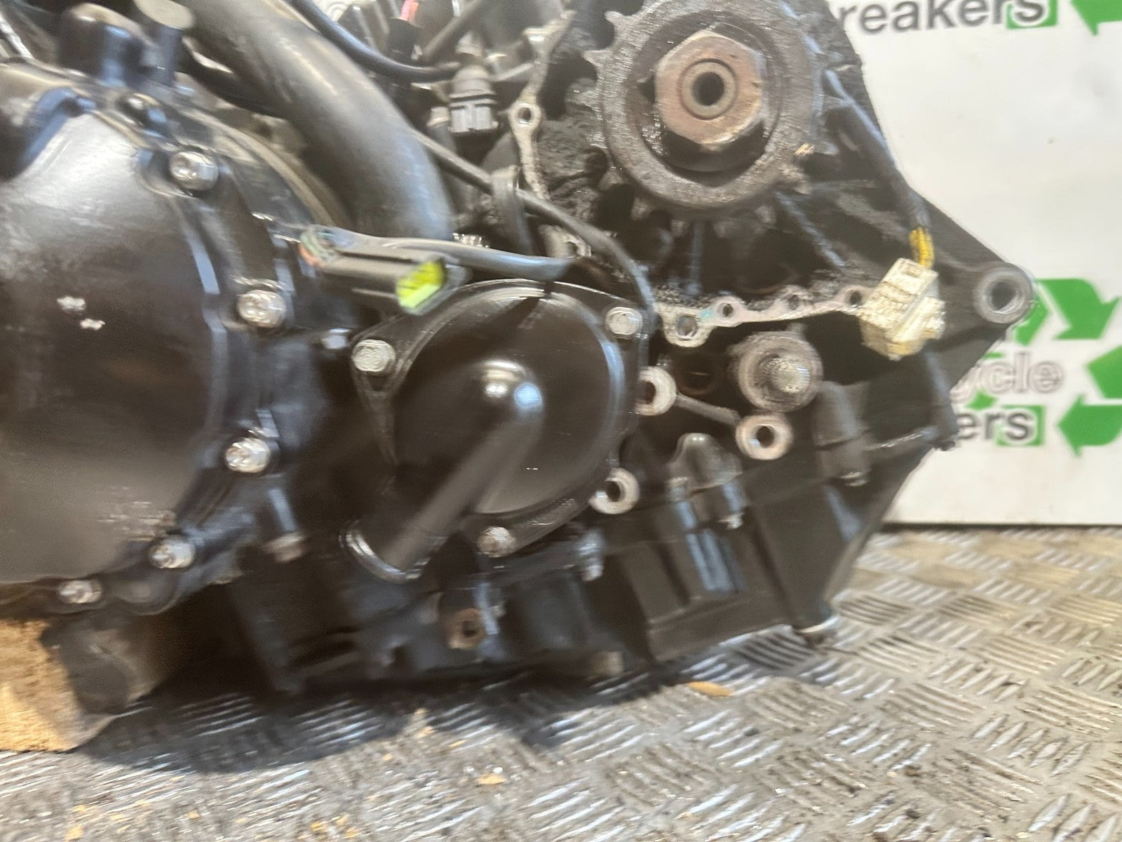 TRIUMPH SPEED TRIPLE R 1050 ENGINE 2007 - 2009 (CMB1183)