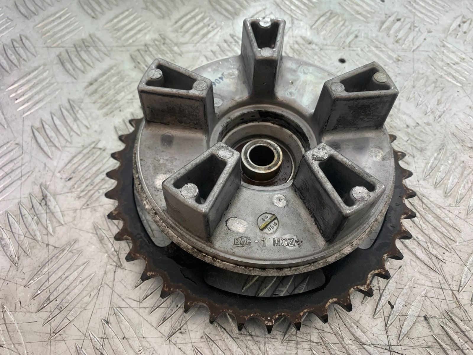 HONDA CB500 F CB500F SPROCKET CARRIER   YEAR 2013-2015  (CMB1235)