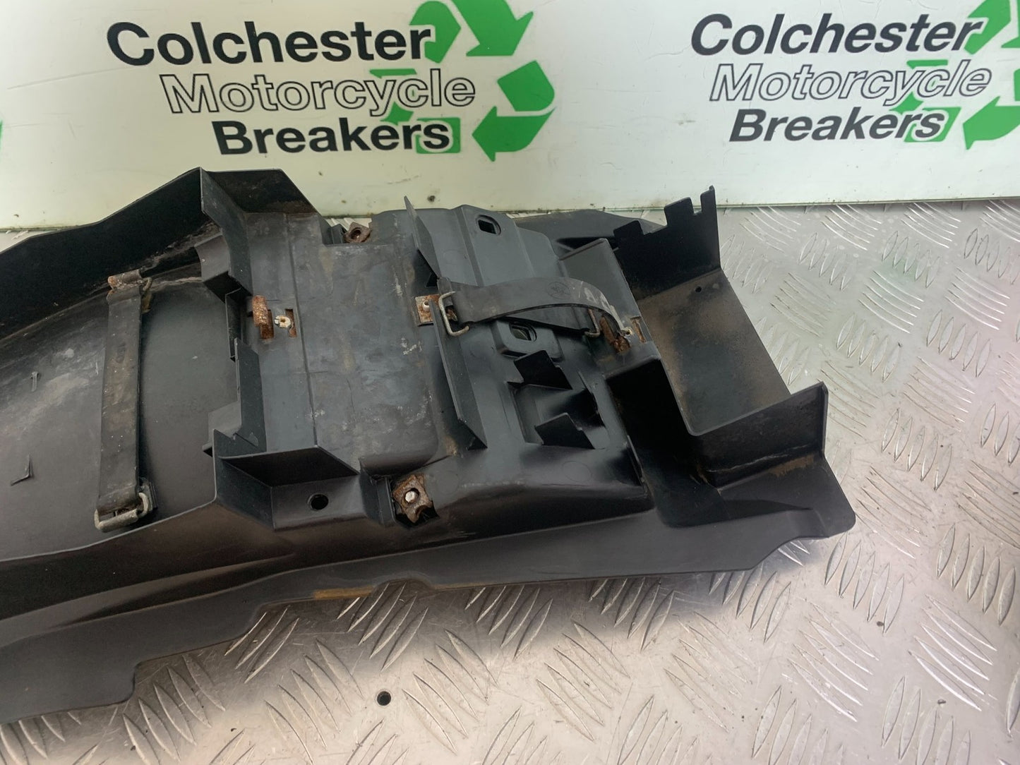 YAMAHA XJR1300 XJR 1300 UNDERTRAY  1999-2003 (CMB1119)