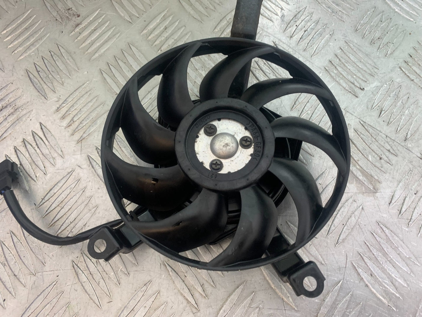 SUZUKI GSR600 GSR 600 RADIATOR FAN   2006-2010 (CMB1177)