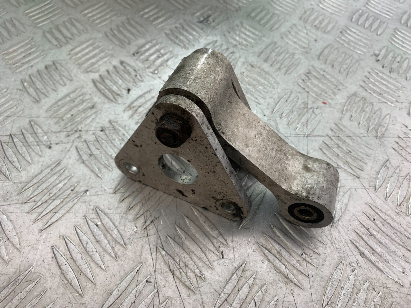 HONDA CBR1100 BLACKBIRD REAR SHOCK LINKAGE  YEAR 1999-2005 (CMB1232)