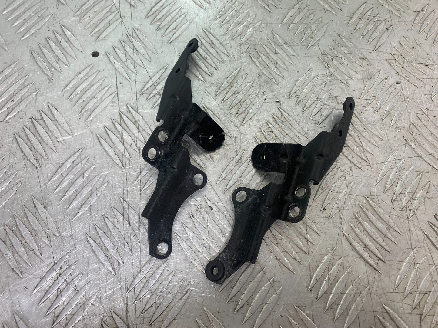 KAWASAKI ER6 N HEADLIGHT BRACKETS YEAR 2012-2017 (CMB1324)