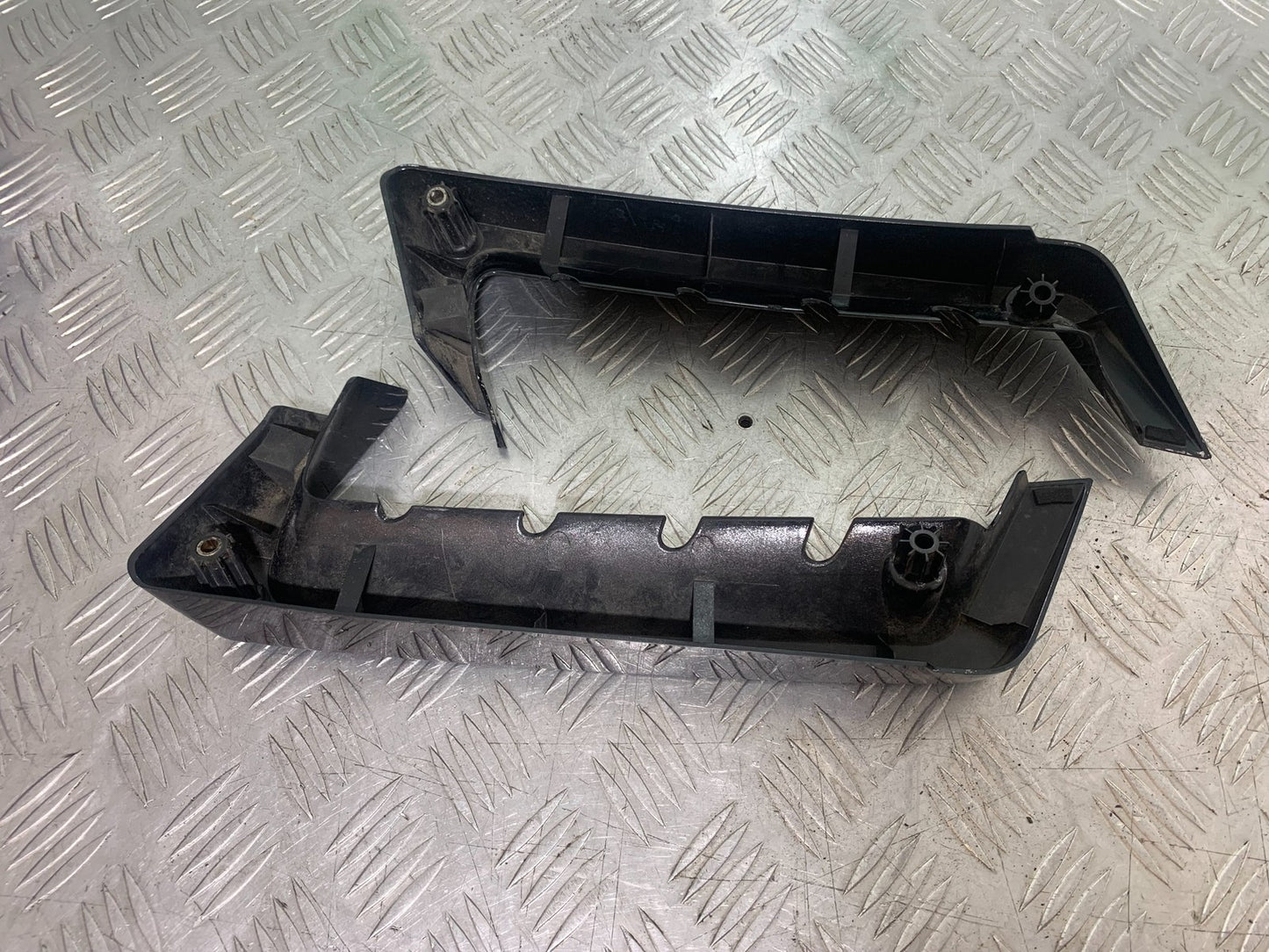 KAWASAKI GTR1400 GTR 1400 LEFT & RIGHT SIDE INFILLS  YEAR 2007-2009 (CMB1174)