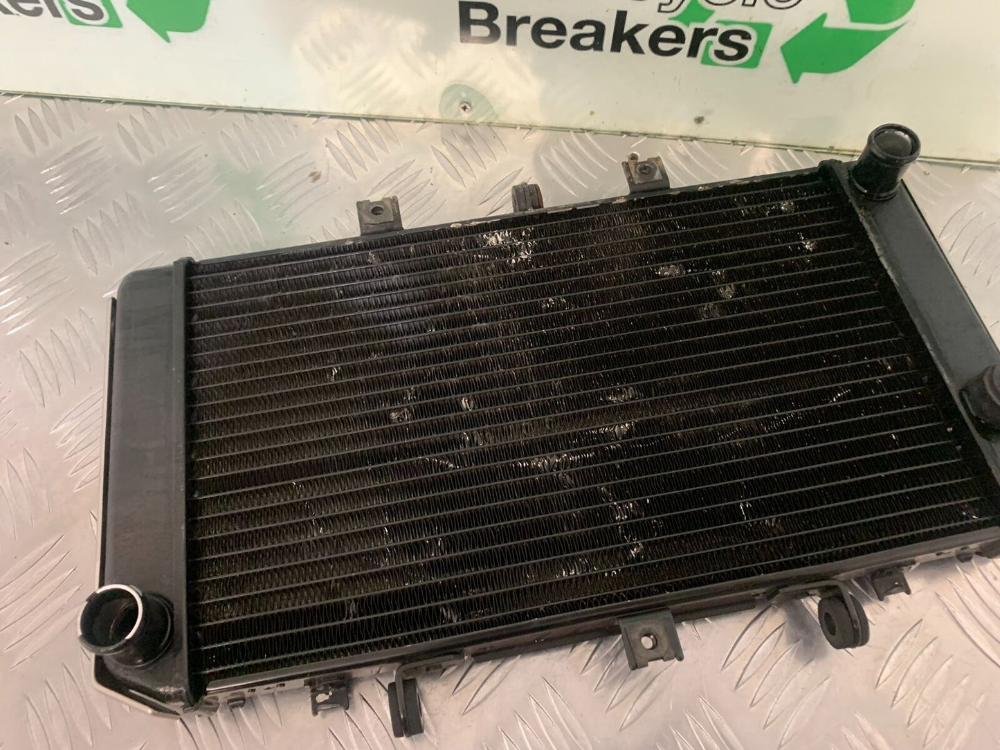 KAWASAKI Z750 Z 750 RADIATOR  YEAR 2004-2006  (STOCK 963)