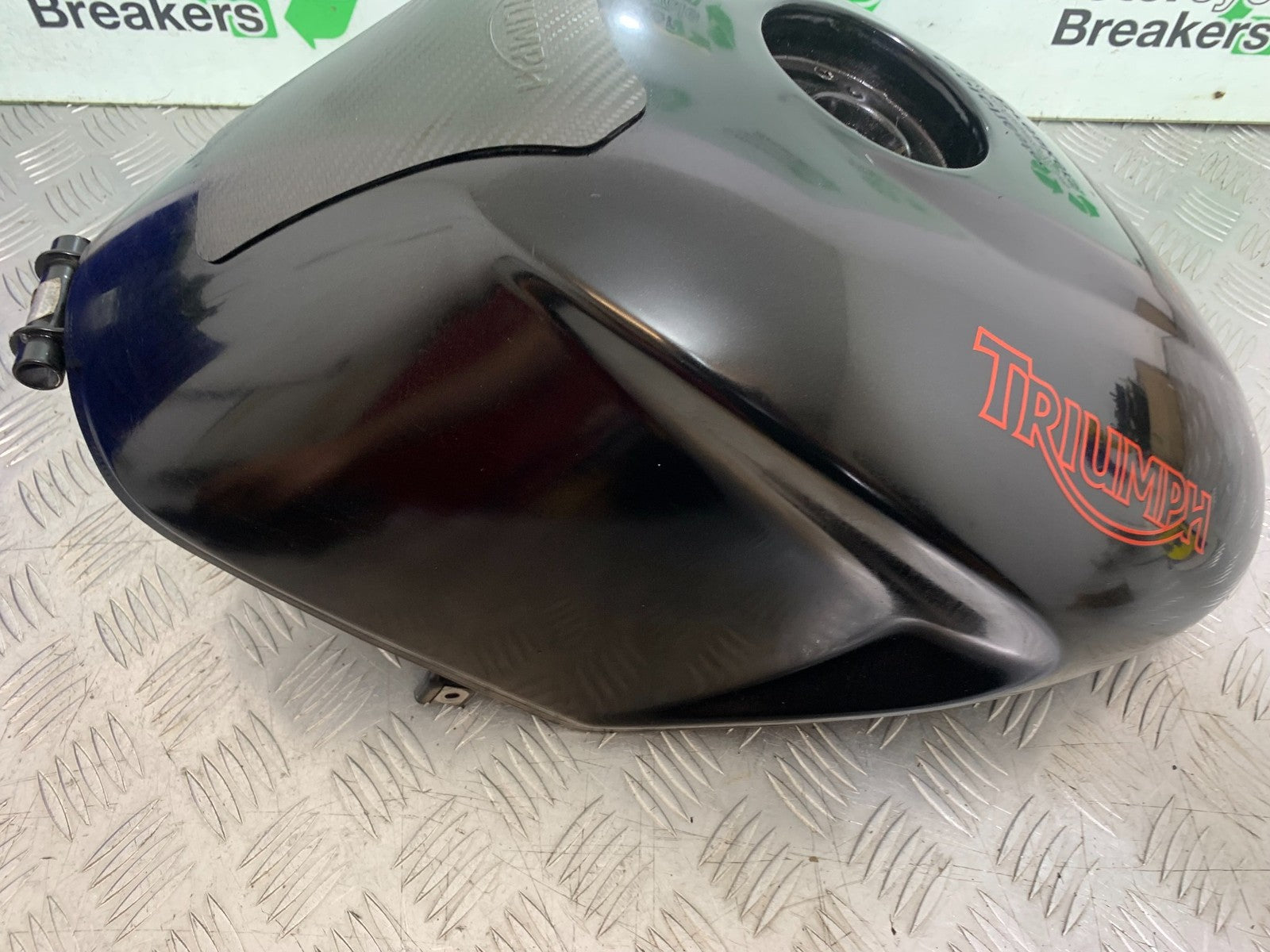 TRIUMPH SPEED TRIPLE R 1050 PETROL TANK 2009 (CMB1183)