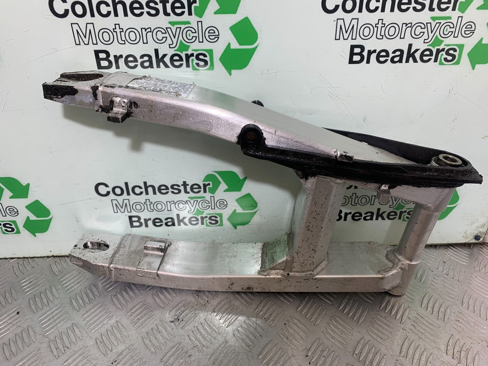 HONDA CBR1100 BLACKBIRD SWINGARM YEAR 1999-2005 (CMB1232)