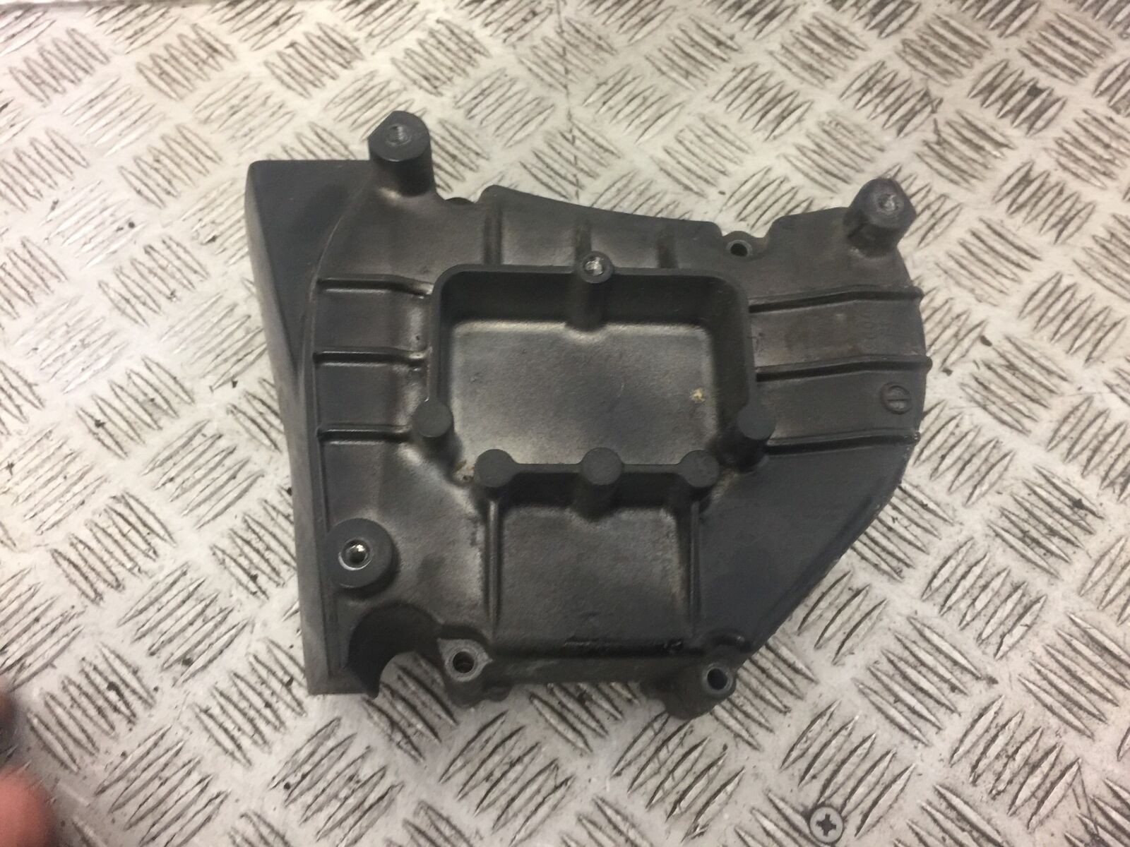 KAWASAKI VN900 VN 900 CUSTOM SPROCKET COVER  YEAR 2010 (STOCK 387)