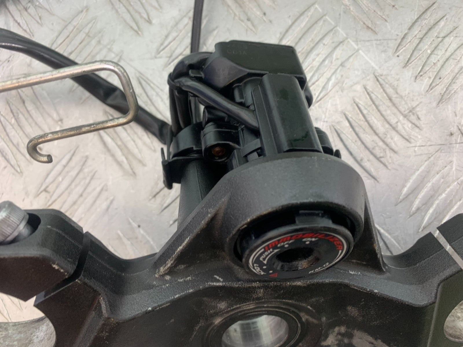 KAWASAKI Z1000 SX ECU LOCKS KEY  YEAR 2014-16 (CMB1264)