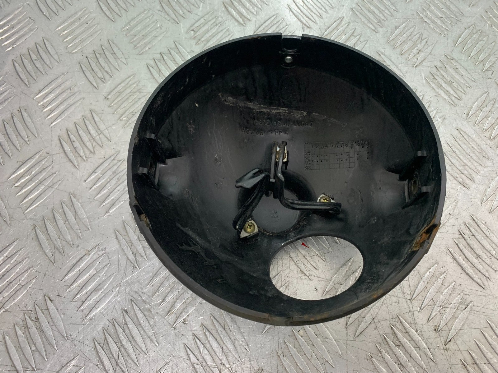 HONDA CB600 CB 600 HORNET HEADLIGHT BACKING   YEAR 1998-2002 (CMB1297)